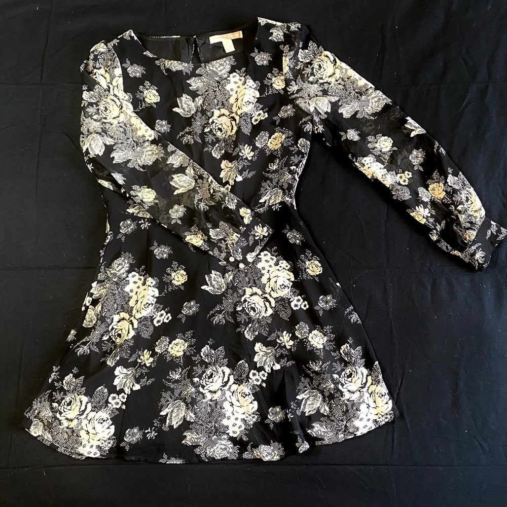 Forever 21 long sleeve cocktail dress